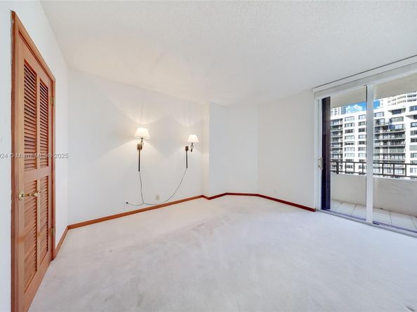 520 Brickell Key Dr A1104, Miami FL 33131