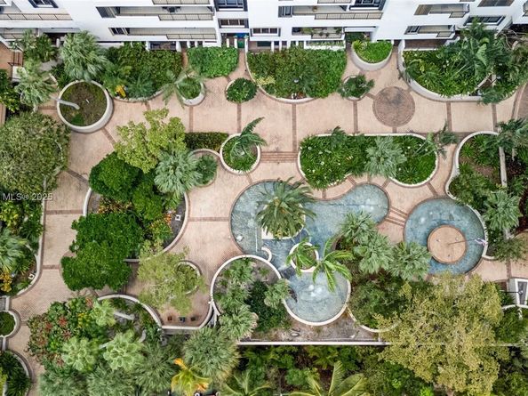 520 Brickell Key Dr A1104, Miami FL 33131