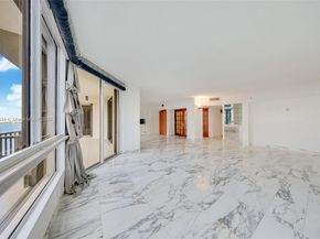 520 Brickell Key Dr A1104, Miami FL 33131