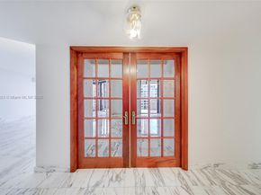 520 Brickell Key Dr A1104, Miami FL 33131