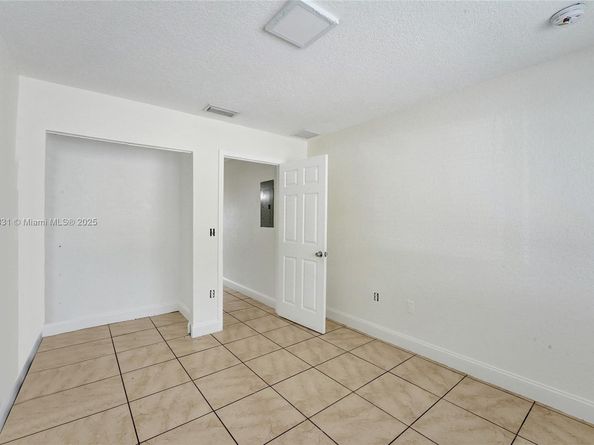 1154 NW 103rd St, Miami FL 33150