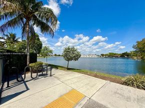 1047 NW 33rd Mnr, Pompano Beach FL 33064