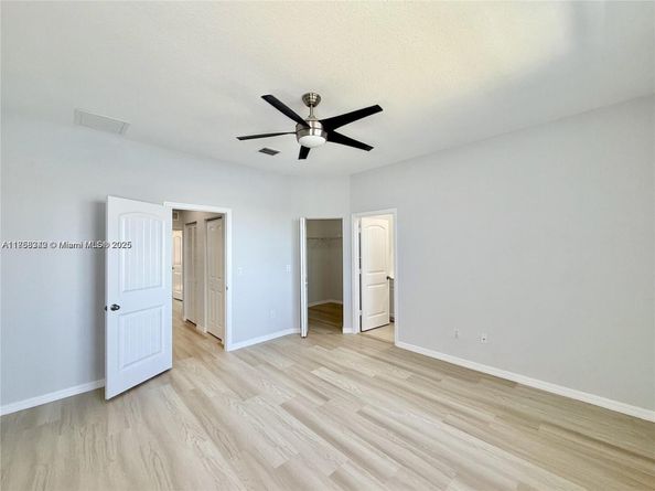 1047 NW 33rd Mnr, Pompano Beach FL 33064