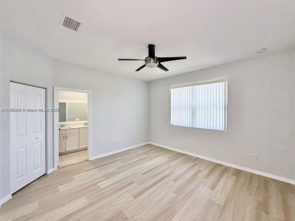 1047 NW 33rd Mnr, Pompano Beach FL 33064