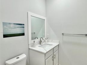 1047 NW 33rd Mnr, Pompano Beach FL 33064