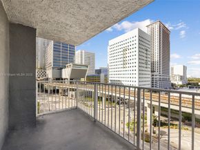 850 N Miami Ave W906, Miami FL 33136
