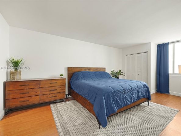 850 N Miami Ave W906, Miami FL 33136