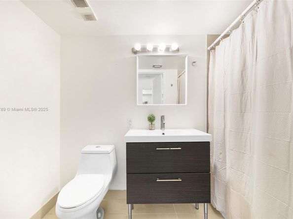 850 N Miami Ave W906, Miami FL 33136