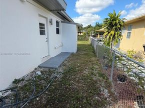 2784 SW 31st Pl, Miami FL 33133