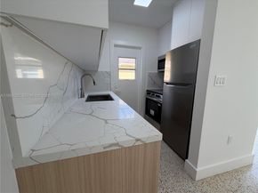 2784 SW 31st Pl, Miami FL 33133
