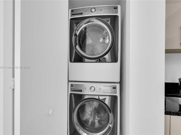 3131 NE 188th St 21005, Aventura FL 33180