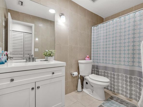 13320 SW 1st St, Miami FL 33184