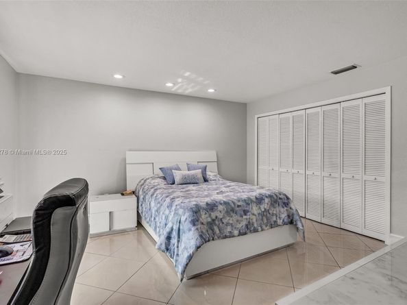 13320 SW 1st St, Miami FL 33184