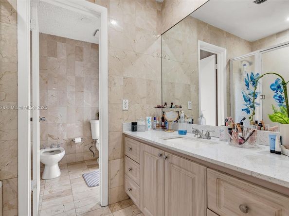 13320 SW 1st St, Miami FL 33184