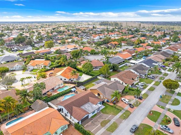 13320 SW 1st St, Miami FL 33184