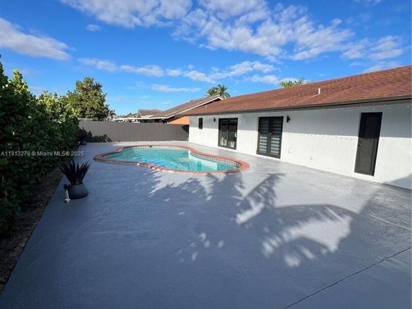 13320 SW 1st St, Miami FL 33184