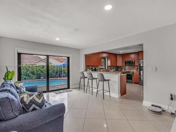 13320 SW 1st St, Miami FL 33184