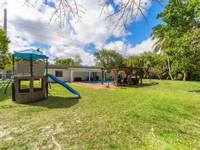 12945 SW 82nd Ave, Pinecrest FL 33156