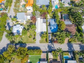 951 Buchanan St, Hollywood FL 33019