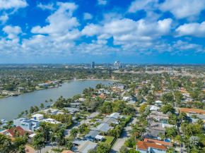 951 Buchanan St, Hollywood FL 33019