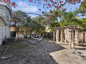951 Buchanan St, Hollywood FL 33019