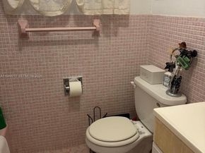 215 SE 3rd Ave 403A, Hallandale Beach FL 33009