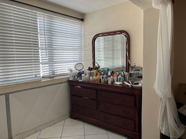 215 SE 3rd Ave 403A, Hallandale Beach FL 33009