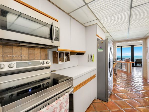 10175 Collins Ave Doubl1401/1402(4706 sqft), Bal Harbour FL 33154