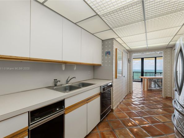 10175 Collins Ave Doubl1401/1402(4706 sqft), Bal Harbour FL 33154