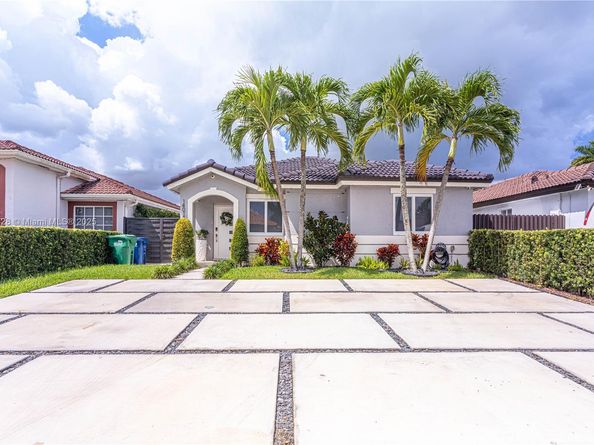 14014 SW 151st Ct, Miami FL 33196