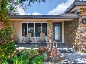 291 SE 5th Ter, Pompano Beach FL 33060