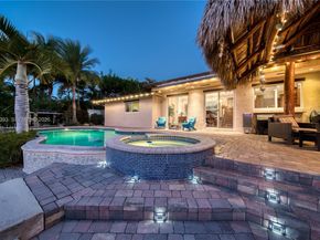 291 SE 5th Ter, Pompano Beach FL 33060