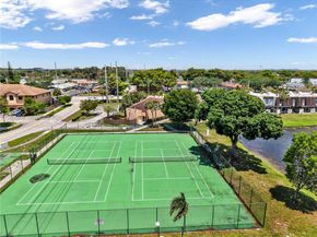 1541 NW 92nd Ave 186, Pembroke Pines FL 33024