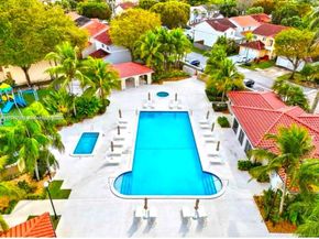 13911 SW 100th Ln, Miami FL 33186