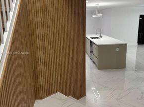 13911 SW 100th Ln, Miami FL 33186