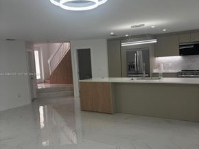 13911 SW 100th Ln, Miami FL 33186