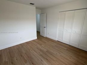 13911 SW 100th Ln, Miami FL 33186