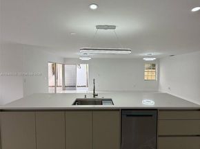 13911 SW 100th Ln, Miami FL 33186