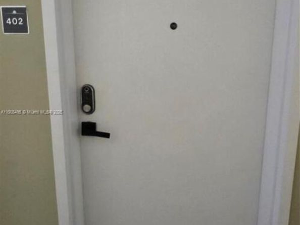 1350 NW 8th Ct A16, Miami FL 33136