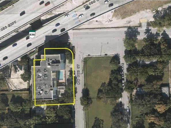 1350 NW 8th Ct A16, Miami FL 33136