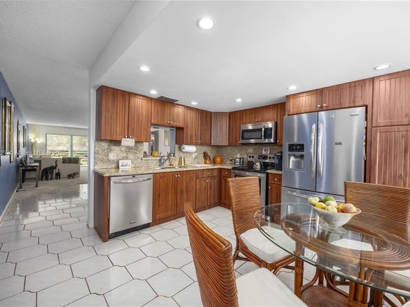2504 Antigua Ter O3, Coconut Creek FL 33066