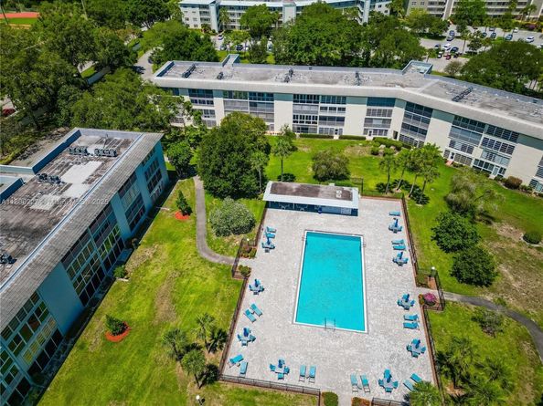 2504 Antigua Ter O3, Coconut Creek FL 33066