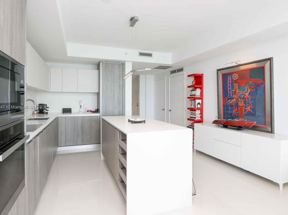 2900 NE 7th Ave 404, Miami FL 33137