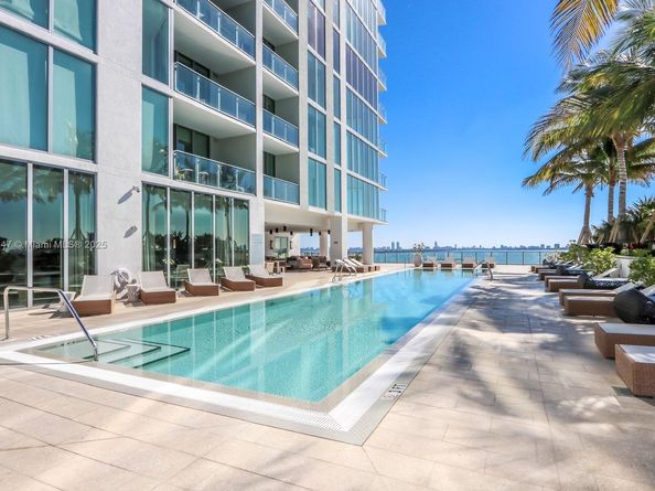 2900 NE 7th Ave 404, Miami FL 33137
