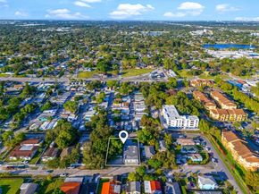 1337 NW 77th St, Miami FL 33147