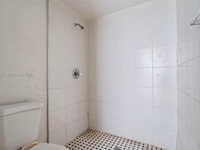 1337 NW 77th St, Miami FL 33147