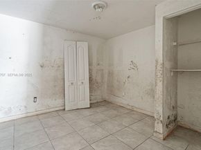 1337 NW 77th St, Miami FL 33147