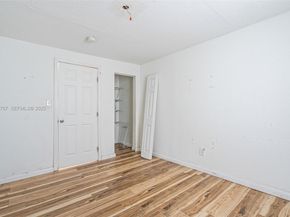 1337 NW 77th St, Miami FL 33147