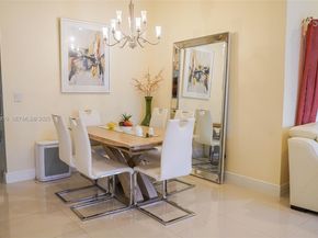 19907 NW 67th Ct, Hialeah FL 33015