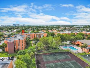 9440 W Flagler St 201, Miami FL 33174